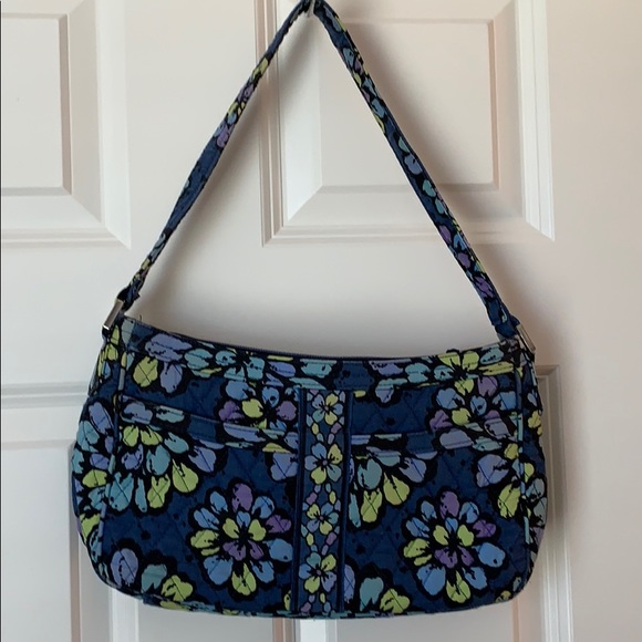 Vera Bradley Handbags - 🎉🎉 HOST PICK 🎉🎉 Vera Bradley Handbag /  Pre Owned